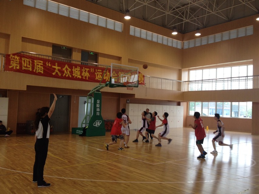 伊藤動力美女啦啦隊(duì)